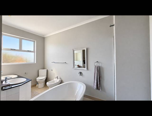3 BEDROOM APARTMENT FOR SALE IN MUSGRAVE